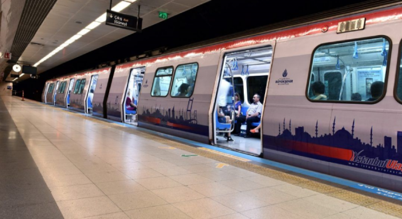 İstanbul'da metro seferleri gece 2'ye kadar uzatıldı