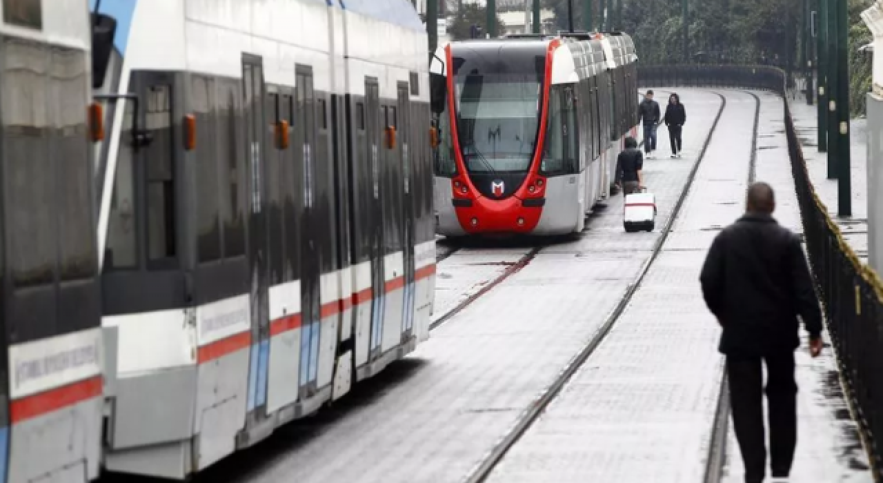 İstanbul'da tramvay seferleri yeniden başladı