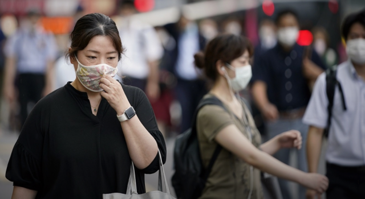 Japonya'da günlük Kovid-19 vaka sayısı ilk kez 50 bini aştı