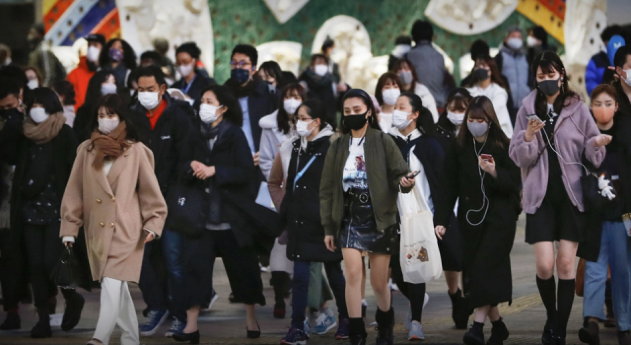 Japonya'da Kovid-19 günlük vaka sayısı ilk kez 30 bini aştı!