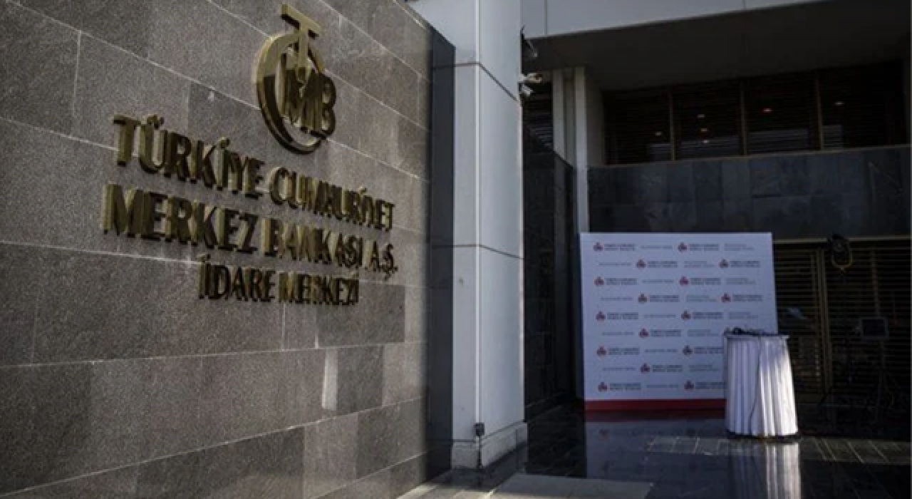 Merkez Bankası'nın anketinde yıl sonu dolar tahmini yükseldi