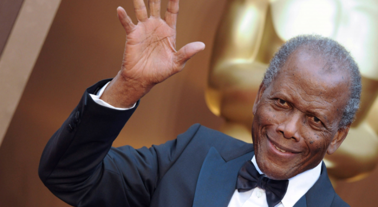 Oscar’ı kazanan ilk siyahi aktör Sidney Poitier, vefat etti