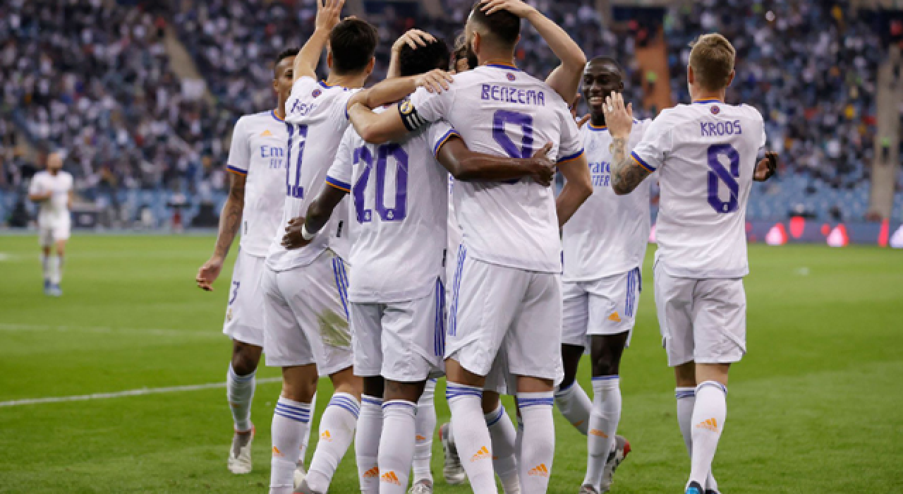 Real Madrid, Barcelona'yı 3-2 mağlup etti