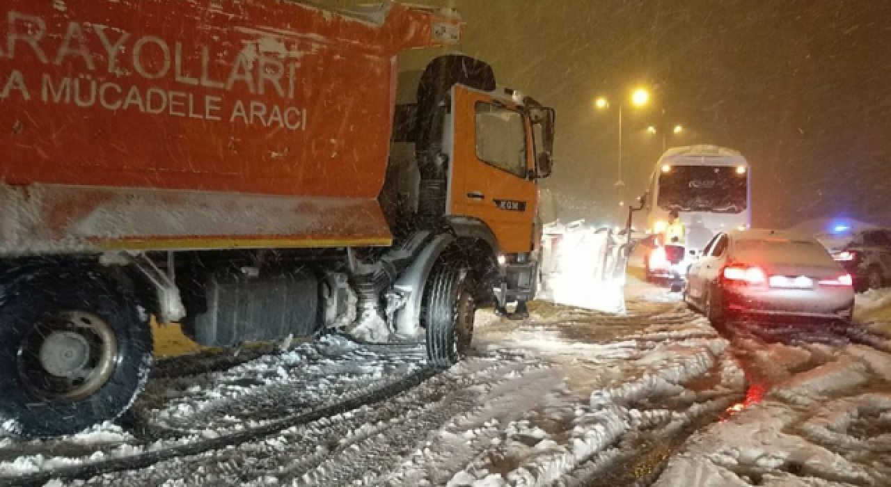 Yurt genelinde yoğun kar yağışı! İşte kapanan tüm yollar