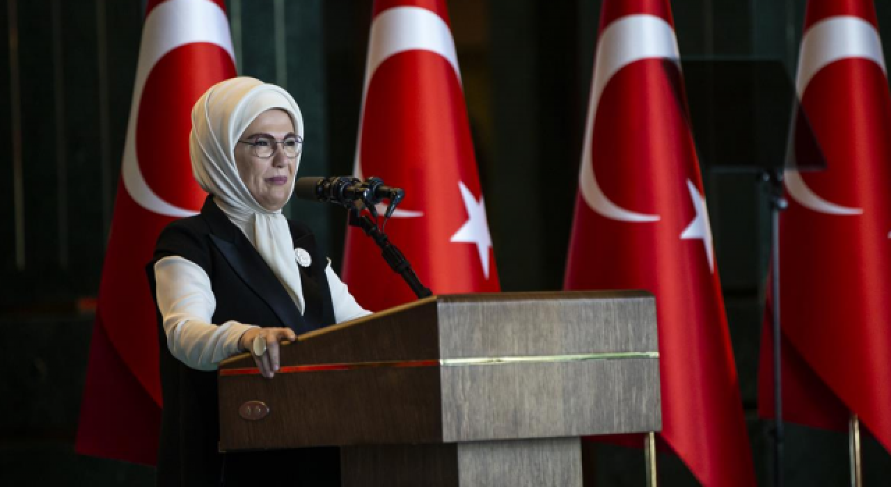 Emine Erdoğan: Mağdur ve mazlum halkların yanındayız