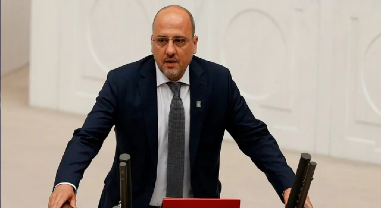 Ahmet Şık, seçim kanunu için iktidara tepki gösterdi