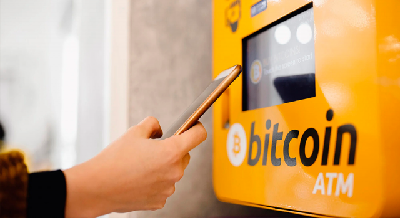 Bitcoin ATM'leri İngiltere'de artık yasal değil!