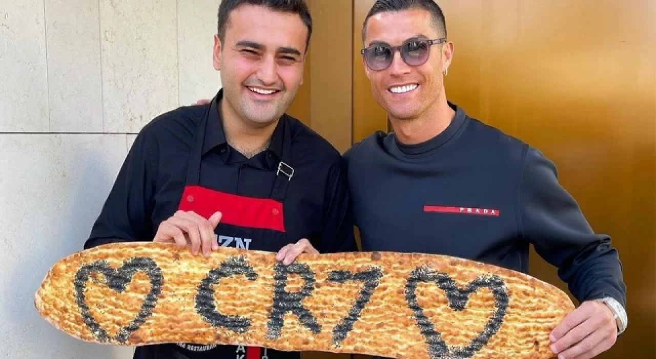 CZN Burak ile Cristiano Ronaldo ortak oldu