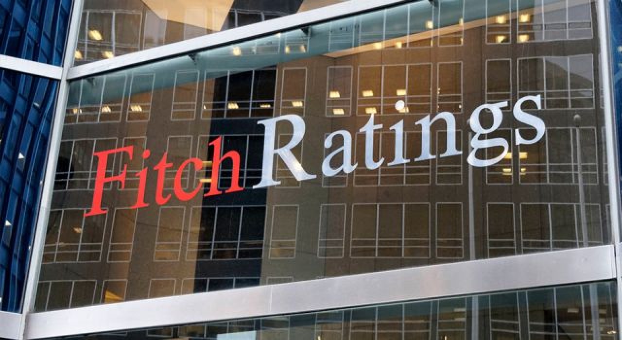 Fitch, küresel ekonomiye dair büyüme tahminlerini düşürdü