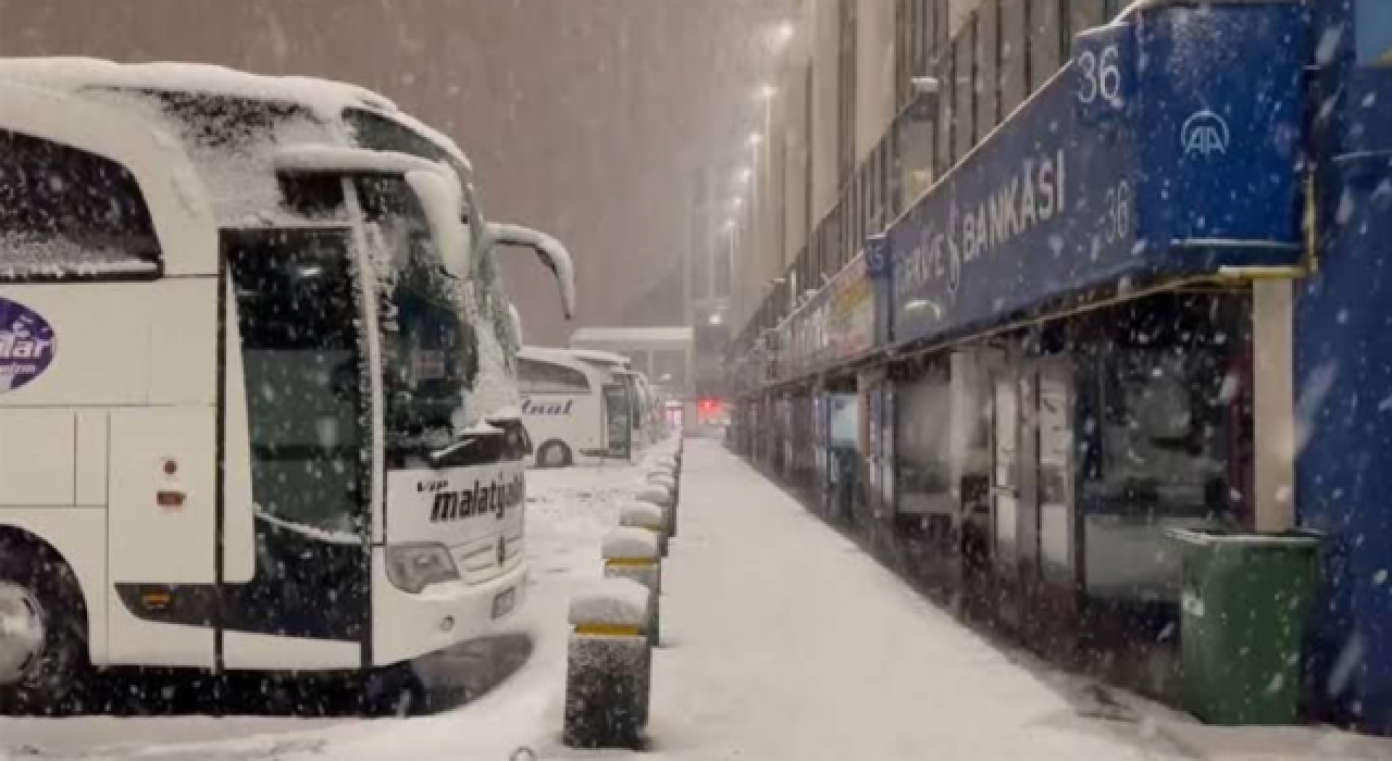 İstanbul'da otogarlardan otobüs çıkışları durduruldu