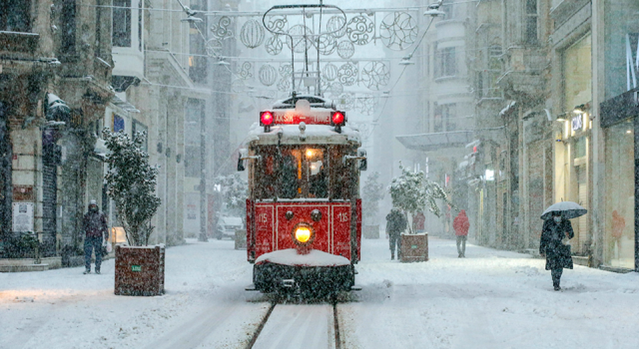 İstanbul'da yoğun kar yağışı uyarısı