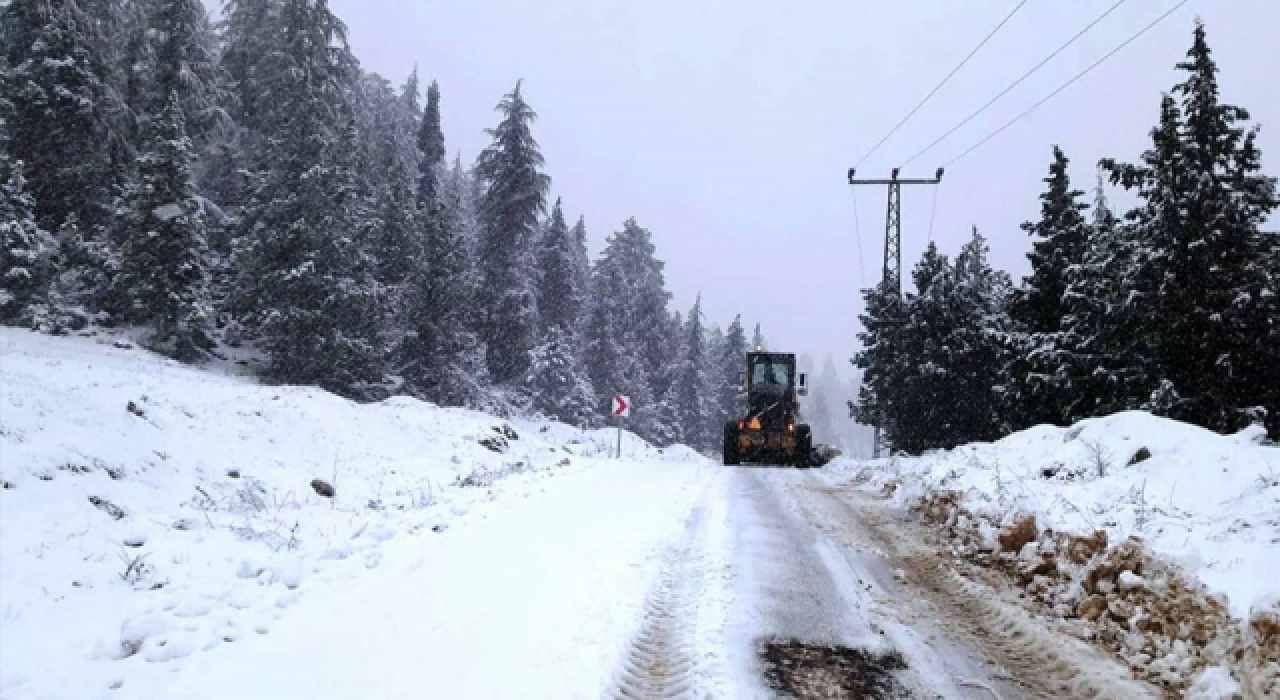 Kar başladı: Meteoroloji’den İstanbul’a uyarı