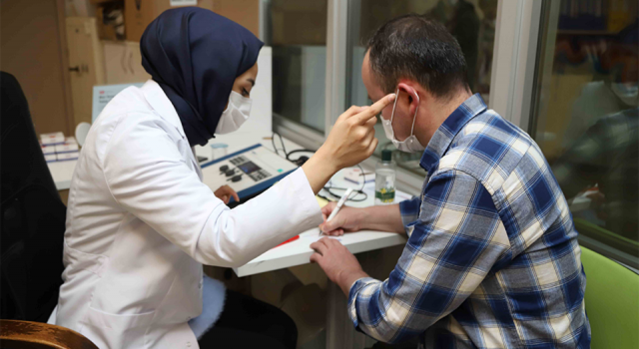 Kartal Belediyesi’nden 3 Mart Dünya Kulak ve İşitme Günü’nde çalışanlarına sağlık taraması