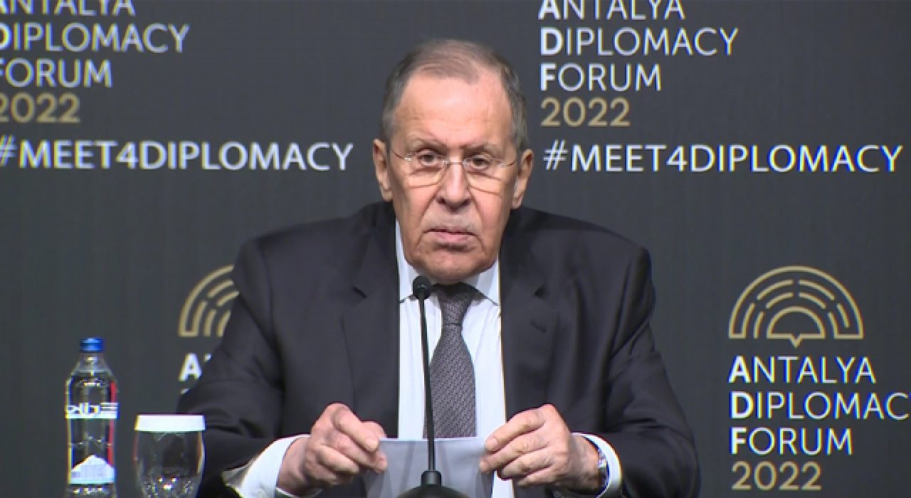 Lavrov: Çözüme yönelik her girişimi destekliyoruz