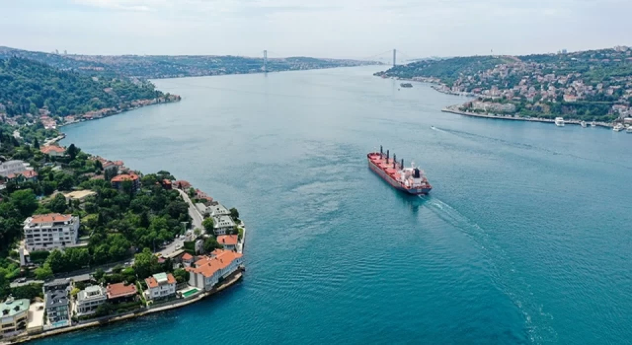 MSB: İstanbul Boğazı açıklarındaki mayın benzeri cisme müdahale ediliyor