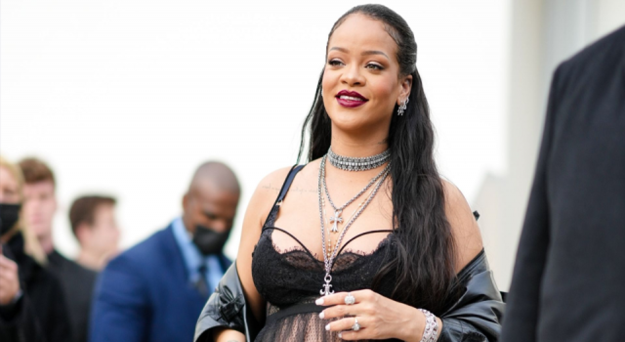 Rihanna'nın cesur hamile stili