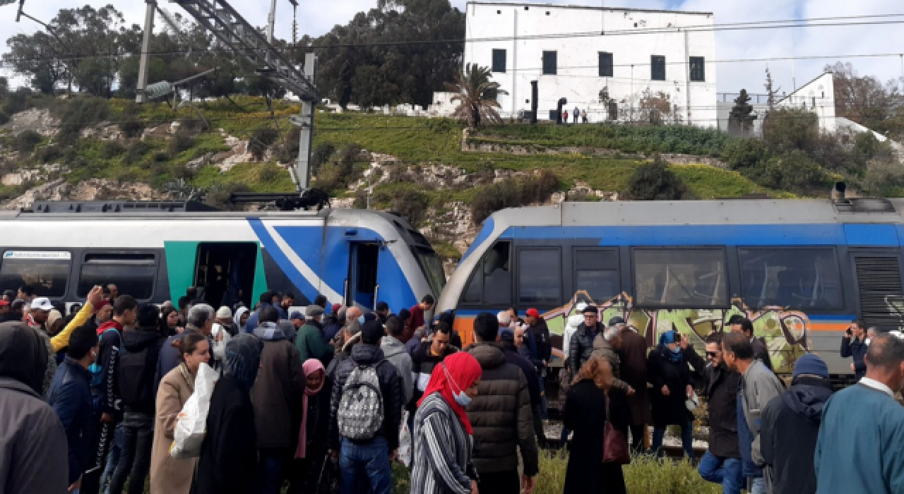 Tunus'ta tren kazası: En az 65 yaralı