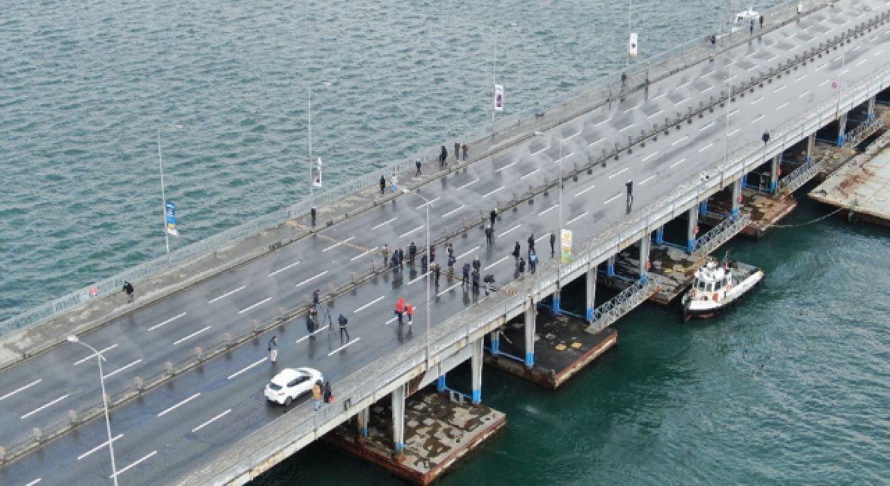 Unkapanı Köprüsü tekrar ayrıldı, trafik durduruldu!