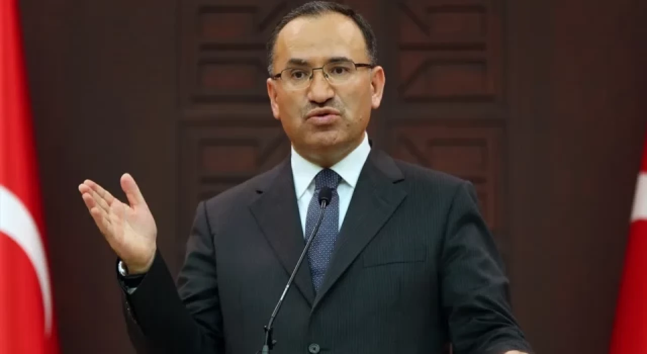 Adalet Bakanı Bekir Bozdağ Koronavirüs'e yakalandı