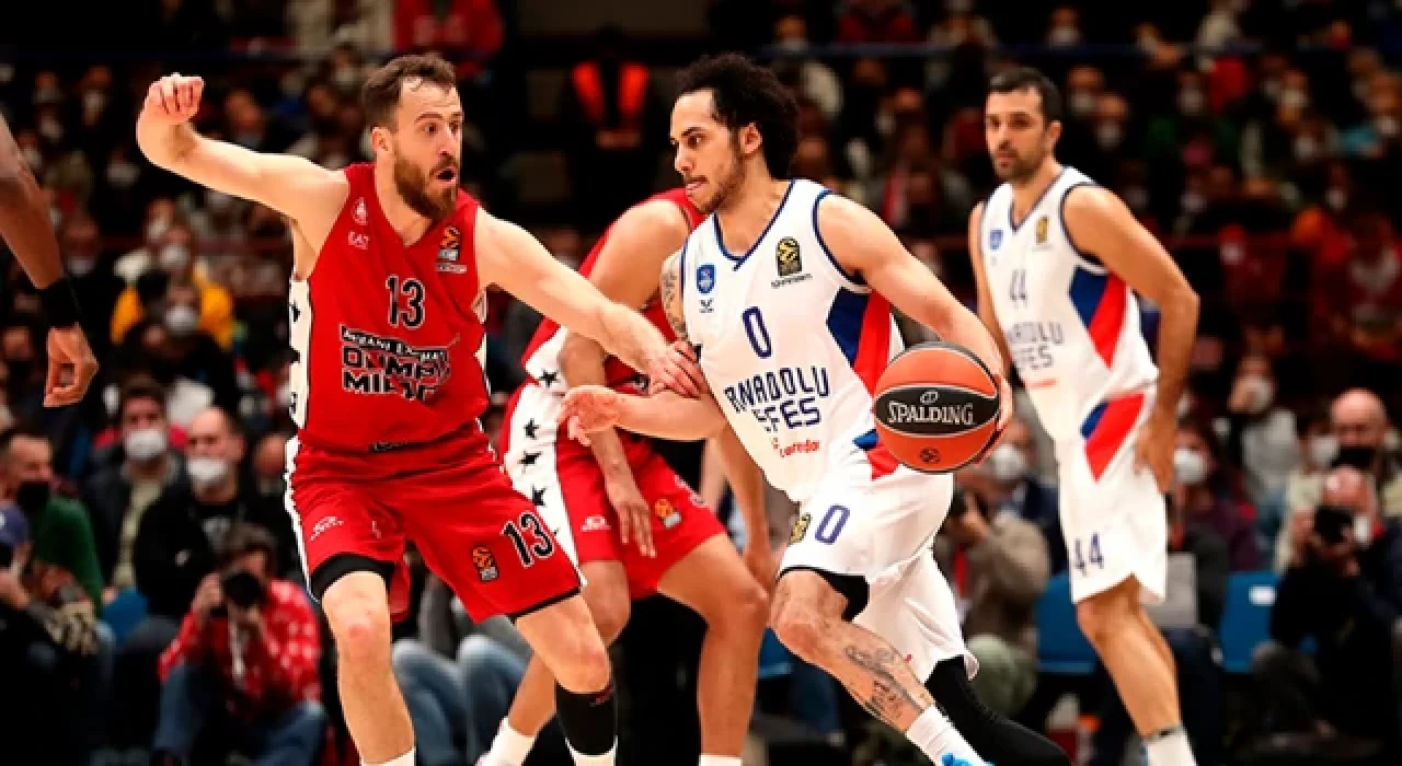 Anadolu Efes, Euroleague'de İtalyan rakibine mağlup oldu