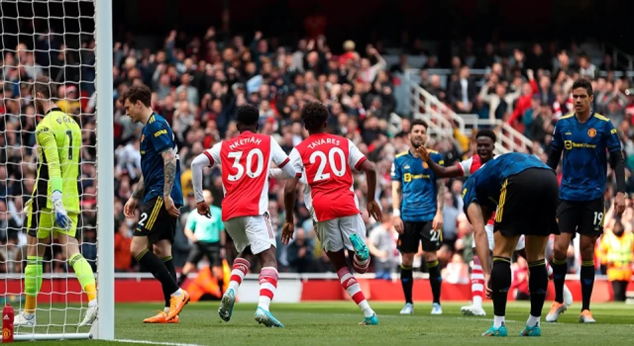 Arsenal, dev maçta Manchester United'ı 3 golle geçti