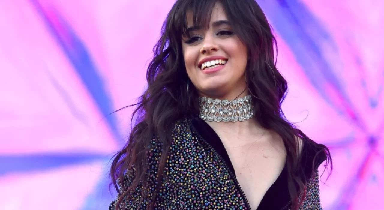 Camila Cabello Victoria's Secret'ın yeni yüzü oldu