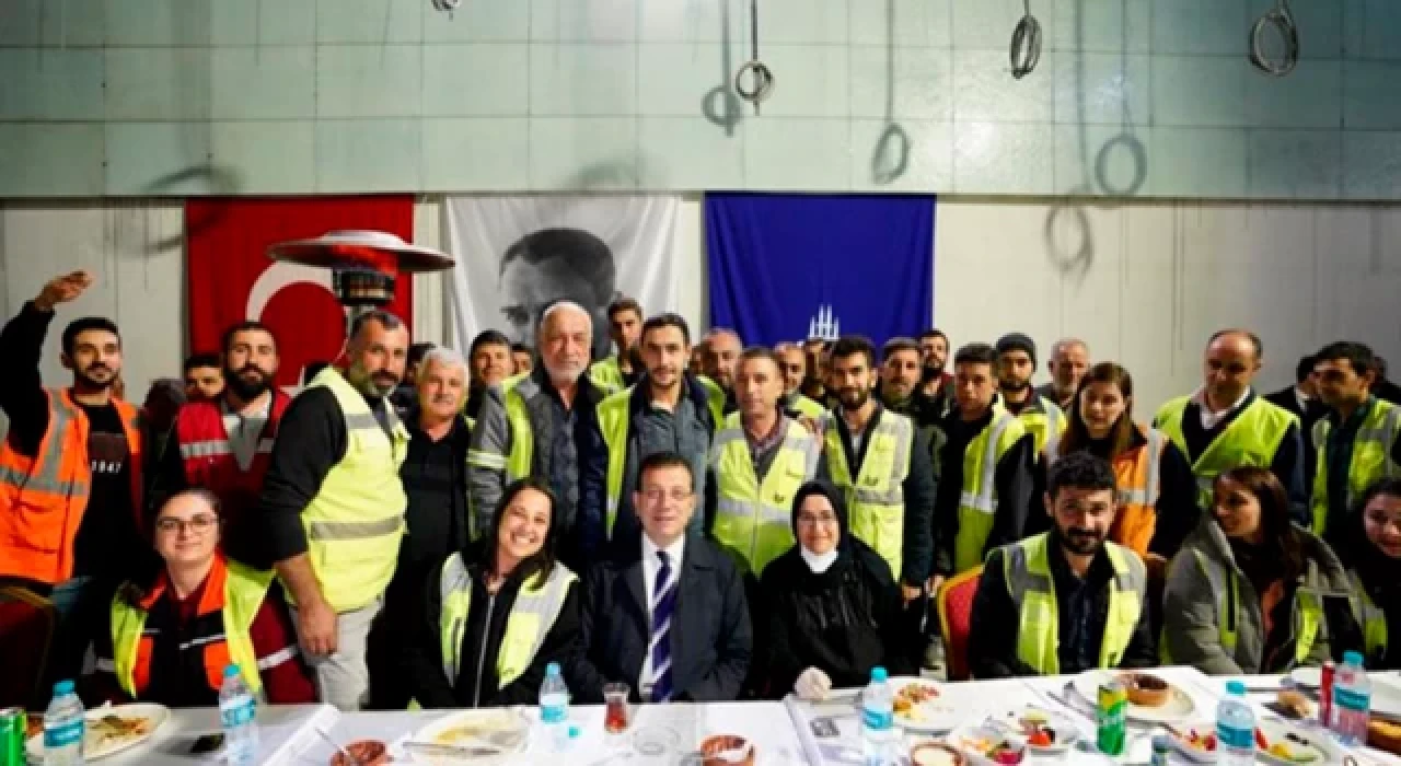 Ekrem İmamoğlu, iftarını yer altındaki metro işçileriyle yaptı