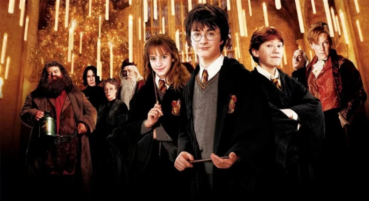 Harry Potter serisinin ilk kitabı açık artırmada: 'Hayatta kalan tek nüsha'