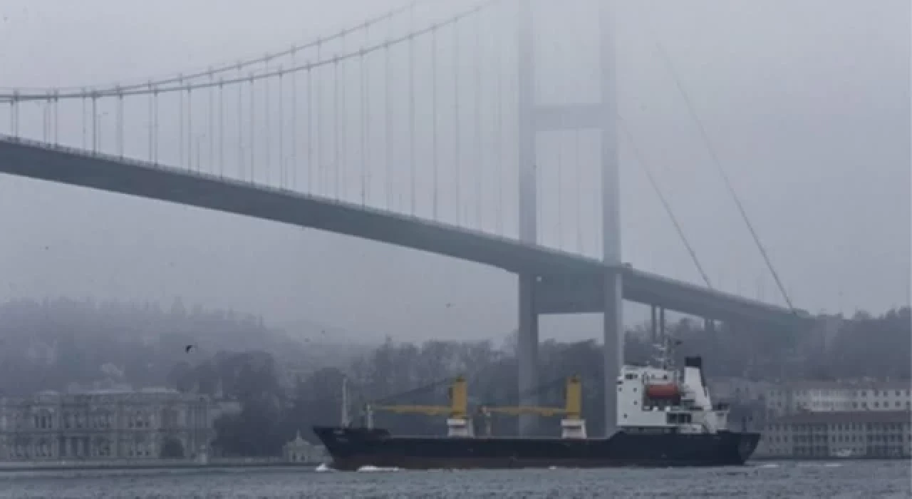 İstanbul Boğazı gemi trafiğine kapatıldı