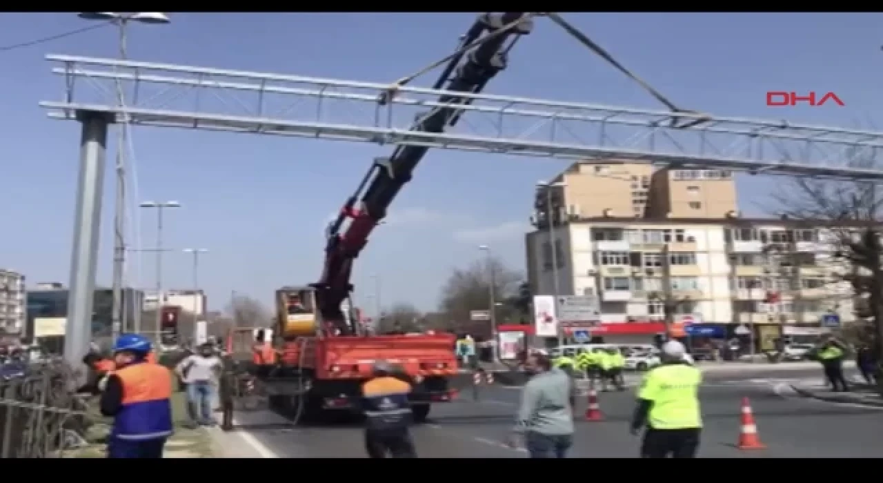 İstanbul'da Büyükdere Caddesi trafiğe kapatıldı