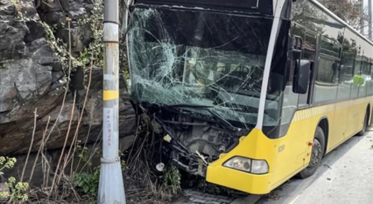 İstanbul'da İETT otobüsü, servis aracı ve bir kamyonet çarpıştı: Yaralılar var