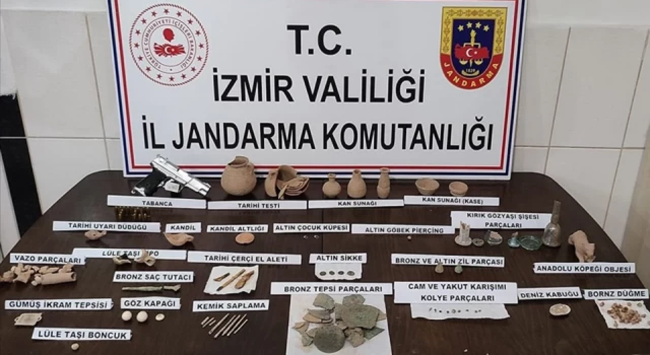 İzmir'de 90 parça tarihi eser ele geçirildi