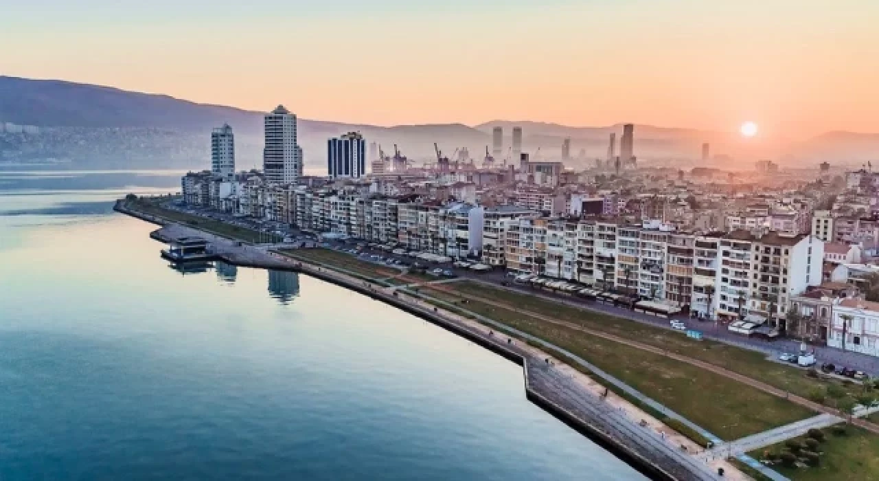 İzmir'de ulaşım ve suya yeni zam