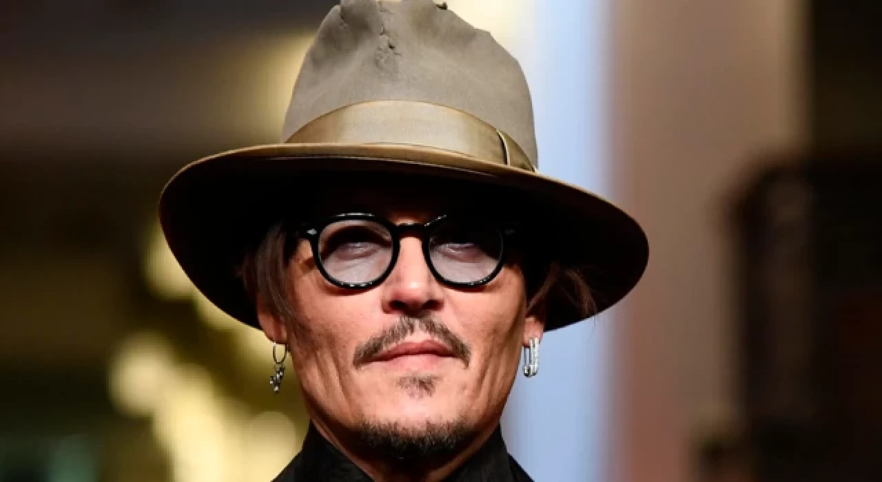 Johnny Depp'in hemşiresine yolladığı 'cinsel içerik'li mesajlar mahkemede okundu