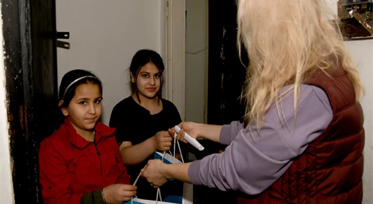 Kadıköy Belediyesi'nden 6000 çocuğa hediye kitap