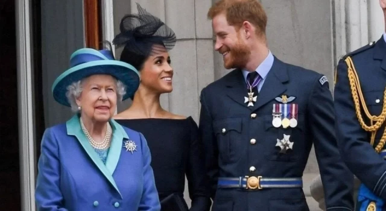 Kraliçe Elizabeth'ten Prens Harry ve eşi Meghan Markle'a davet