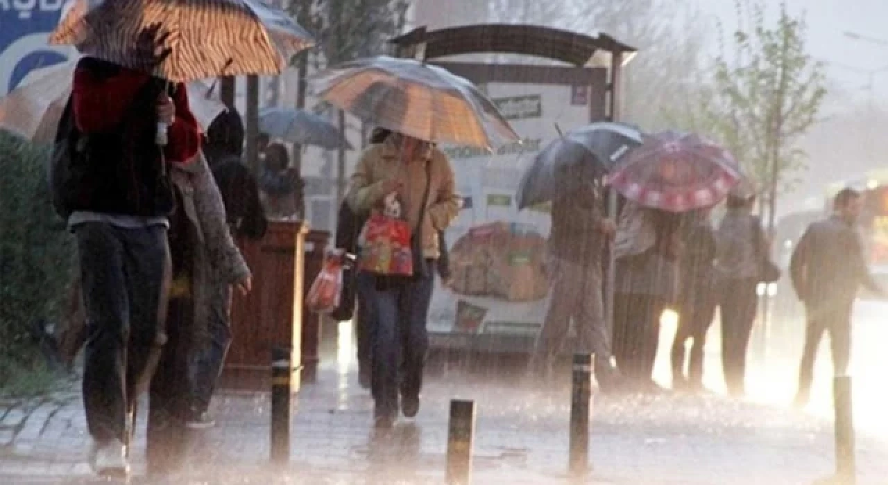 Meteoroloji'den turuncu ve sarı kodlu uyarı! Şiddetli sağanak yağış geliyor