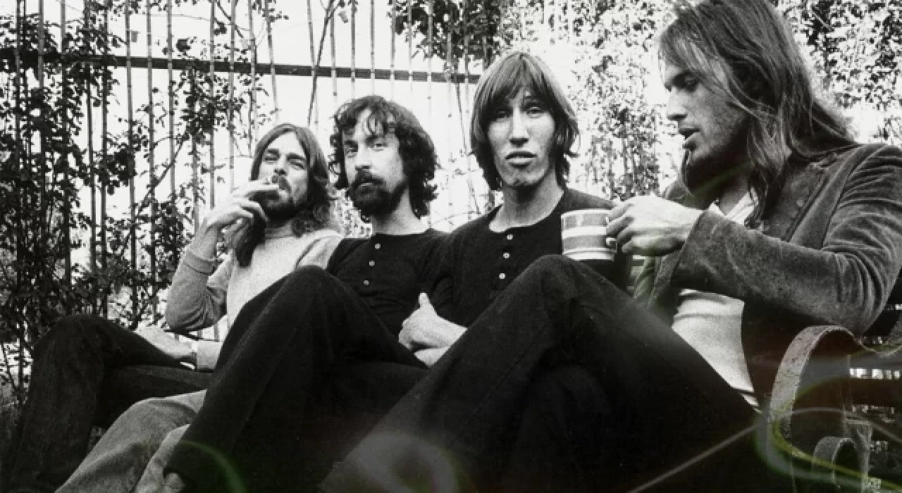 Pink Floyd, Ukrayna için yeniden bir arada