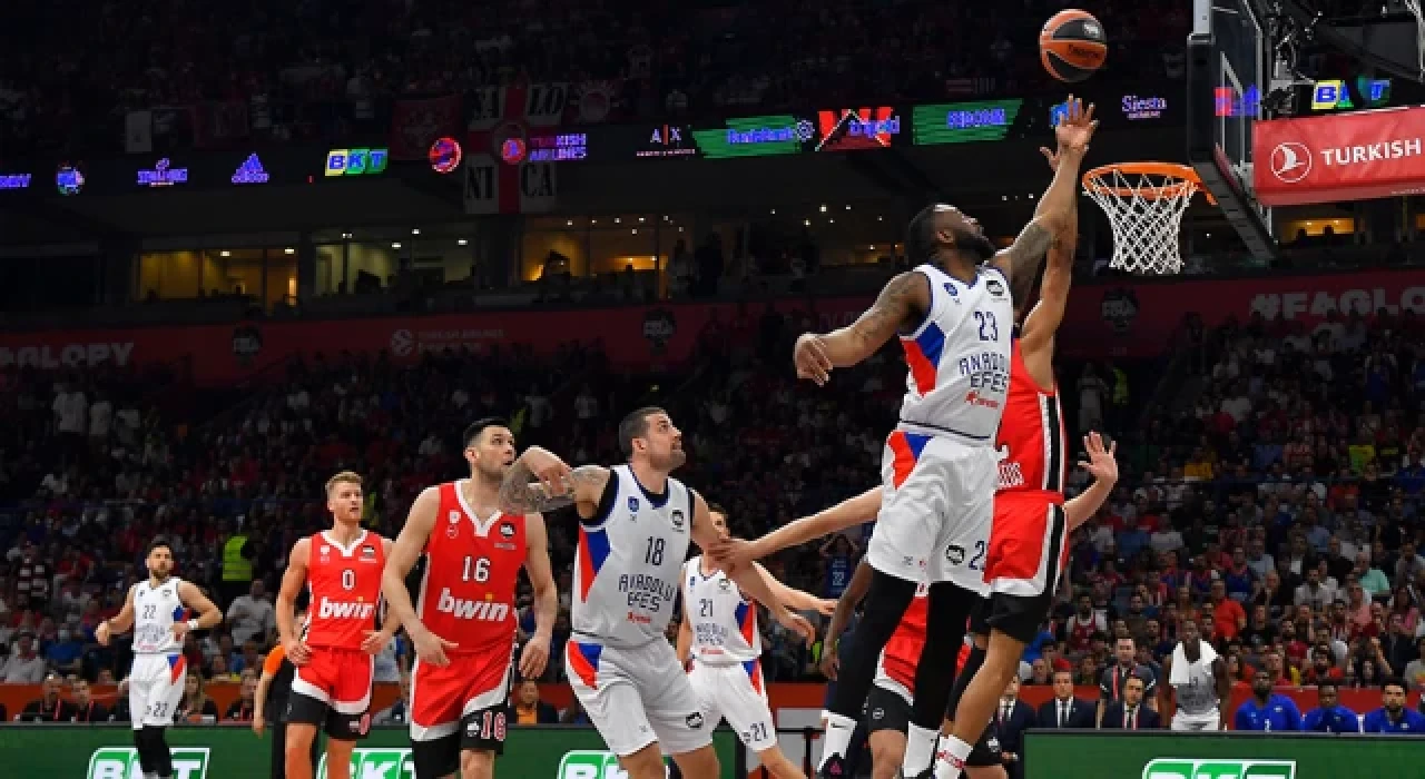 Anadolu Efes finalde