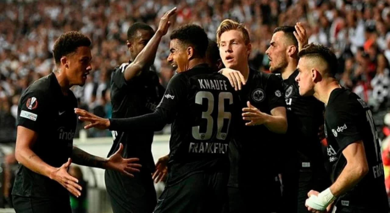 Eintracht Frankfurt, UEFA Avrupa Ligi'nde finale yükselen diğer takım