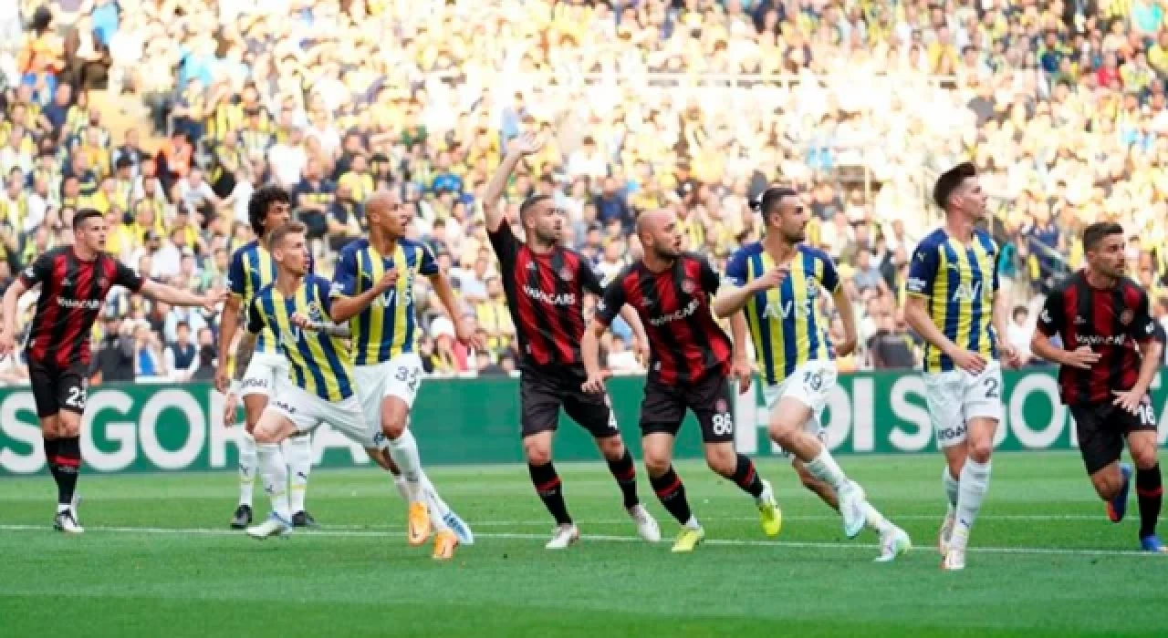 Fenerbahçe evinde 1 puana razı oldu