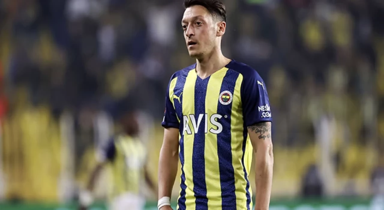 Fenerbahçe, Mesut Özil'i göndermek istiyor