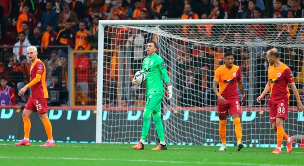 Galatasaray evinde Sivasspor'a mağlup oldu