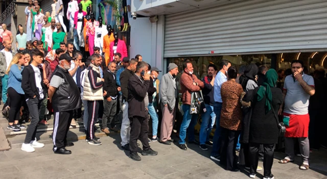 İstanbul'da baklava kuyruğu