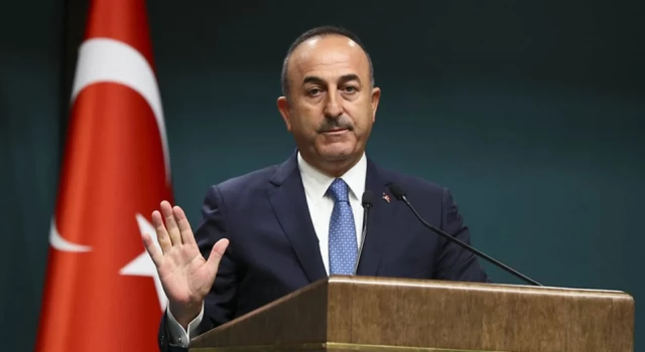 Bakan Çavuşoğlu: Yunanistan ihlaller vazgeçmezse konu Adalar'ın egemenliğine gelir