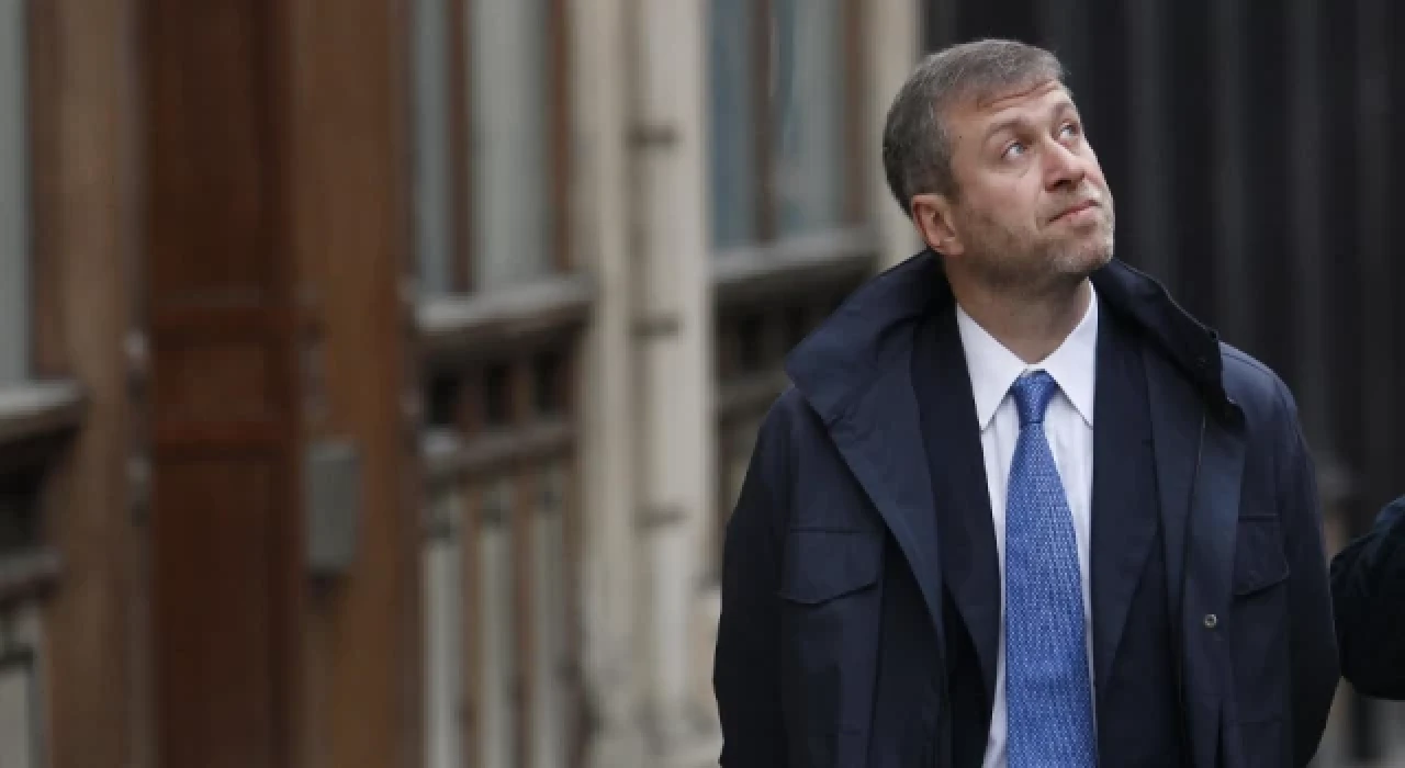 Rus milyarder Abramovich'e 400 milyon dolarlık şok!