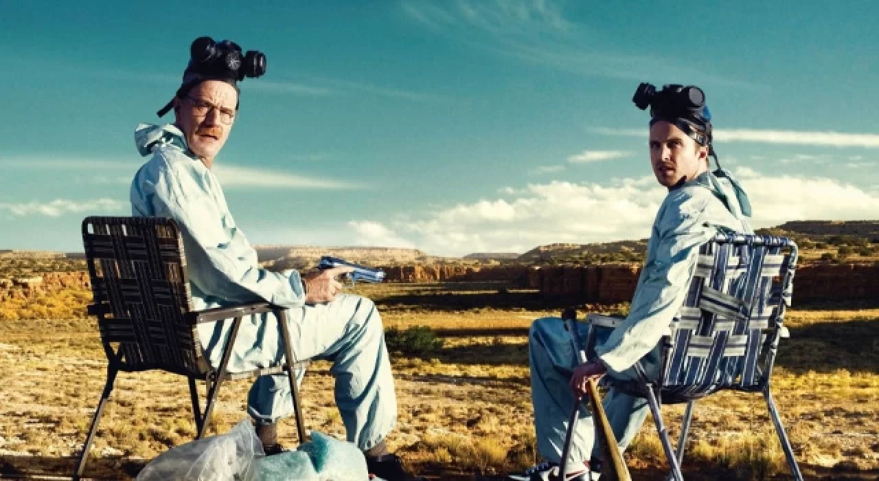 Breaking Bad karakterleri Walter White ve Jesse Pinkman'in heykeli dikiliyor