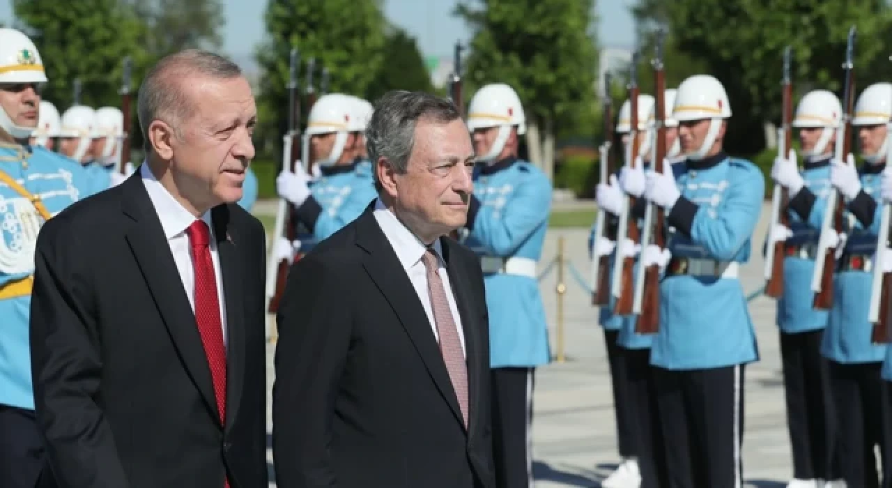 Cumhurbaşkanı Erdoğan, İtalya Başbakanı Draghi’yi resmi törenle karşıladı