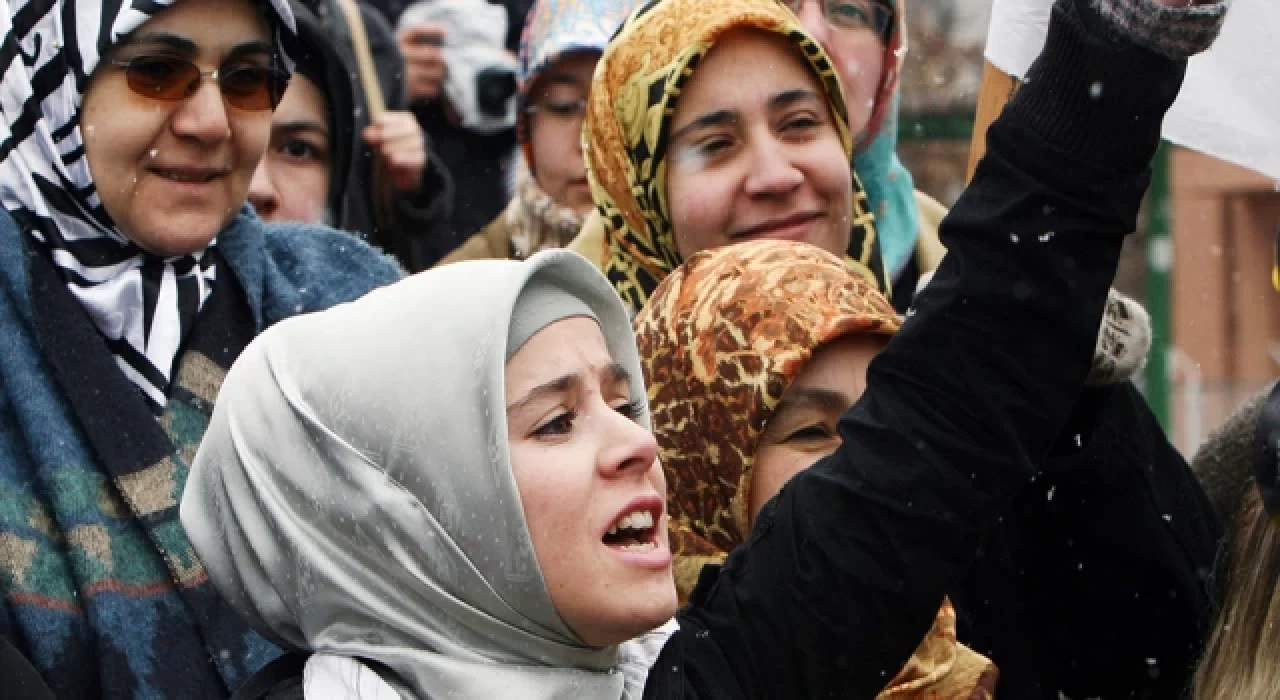 İran’daki başörtüsü protestolarının başlangıcı nasıl oldu?