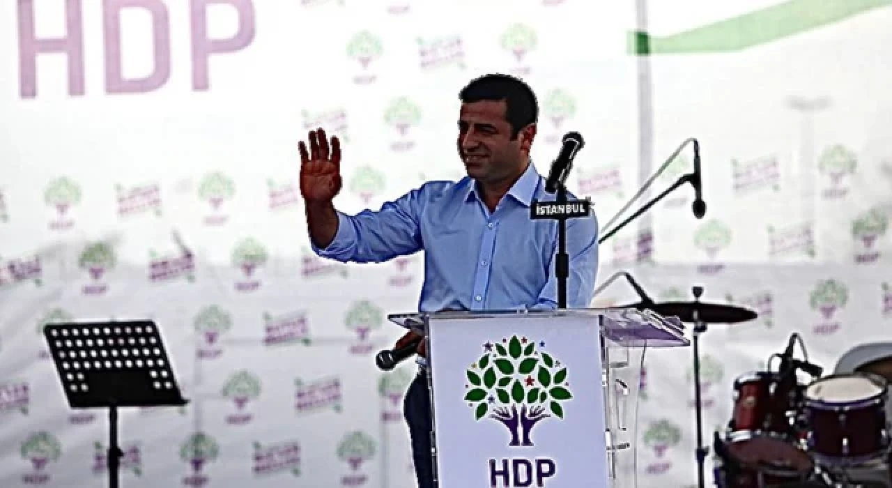 Demirtaş’ın kaleminden “İğneyi kendimize“